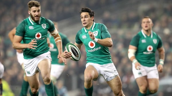 Joey Carbery (R) in action at the Aviva