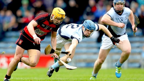 Ballygunner's Conor Power gets past Jermone Boylan and Niall Buckley of Na Piarsaigh