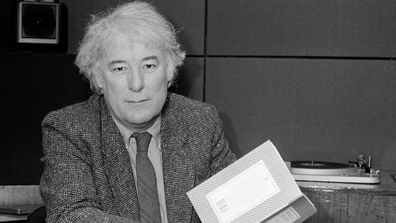 Seamus Heaney on 'The Poet's Voice' (1987) 
© RTÉ Stills Library 2259/026