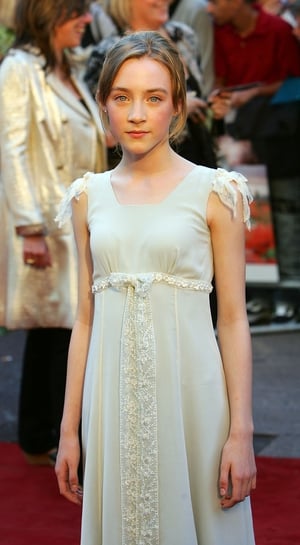 Walking the red carpet for the premiere of Atonement, young Saoirse wore a beautiful pale blue dress with lace detail.