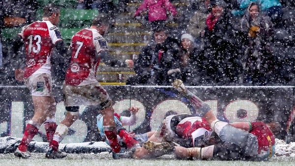 Jacob Stockdale scores Ulster's only try of the game in the first half