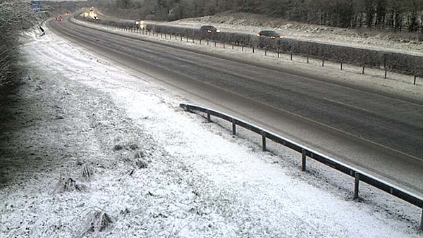 Snow on the M7 at Portlaoise
