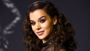 Hailee Steinfeld said the cast were genuinely emotional filming Pitch Perfect 3 finale