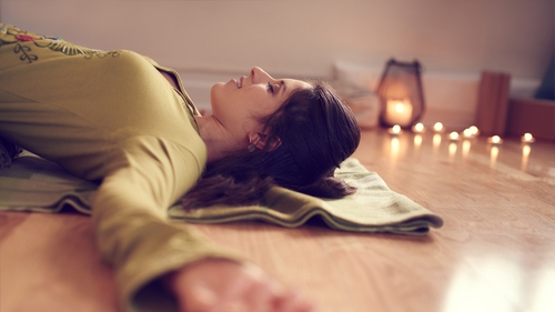 Restorative Yoga: The Perfect Way to End 2017