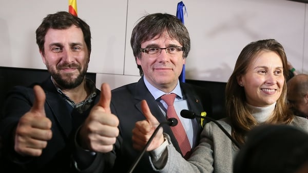 Carles Puigdemont faces arrest if he returns to Spain from Brussels