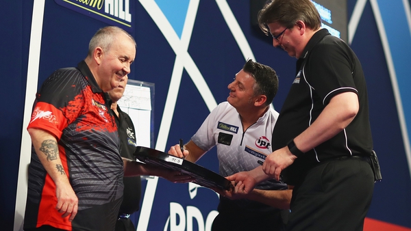 Phil Taylor recorded a 4-0 sweep of Justin Pipe to sustain his career until after Christmas