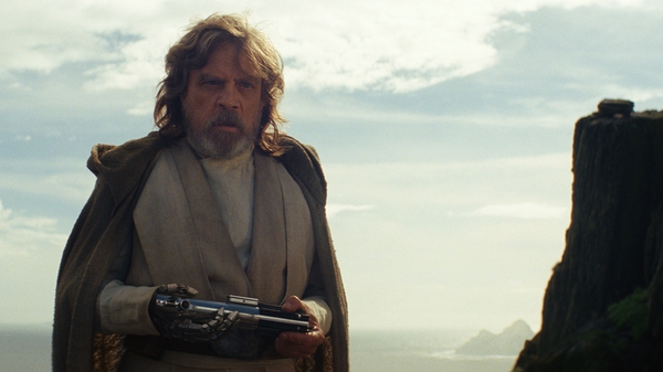 Star Wars: The Last Jedi cast including Mark Hamill mock men-only fan edit