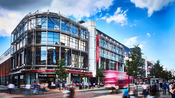 The £123m purchase of Castlecourt Shopping Centre in Belfast by Wirefox last July accounted for almost 40% of the annual total