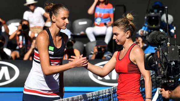 Simona Halep (r) has never reached the semi-finals before