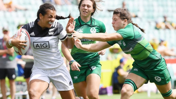 Stacey Waaka of New Zealand outpaces the Irish defence to score a try