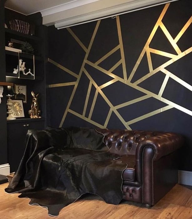 @artynads instagram dark decor