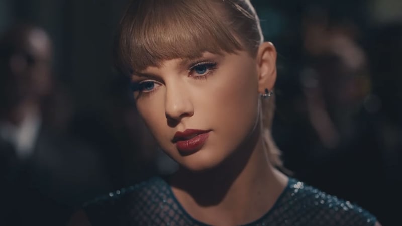 Taylor Swift inspires fans with dance-filled video