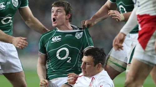 Brian O'Driscoll celebrates his crucial try against England at Croke Park in 2009/