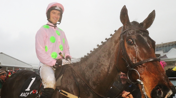 Patrick Mullins goes on Limini in the Connacht Hotel (Q.R.) Handicap