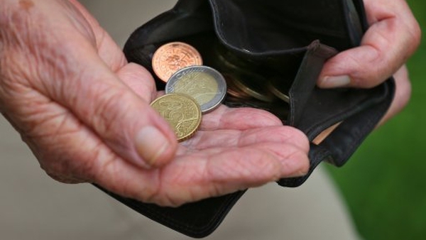 The report concludes that one in six people in Ireland lives on an income below the poverty line