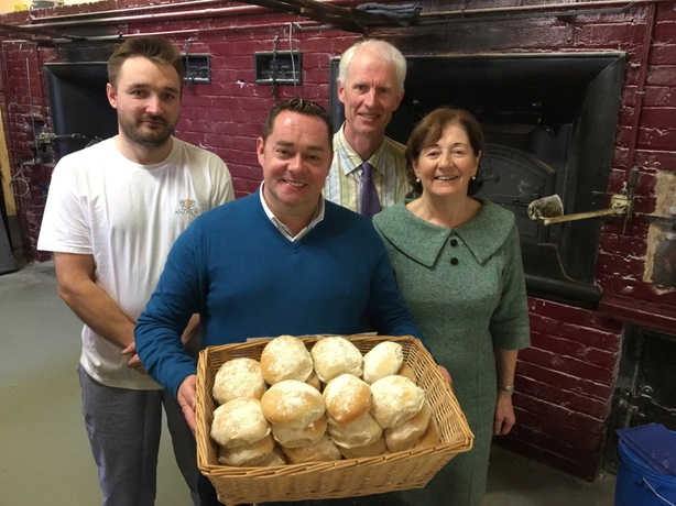 Neven-meets-Zbigniew-Rybinski-Joe-Prendergast-and-Esther-Barron-at-Barrons-Bakery