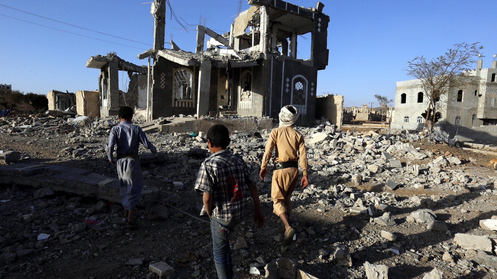 essay about war in yemen