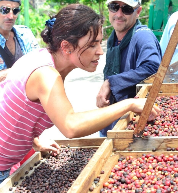 los berazzales tour maria hughie juan coffee beans