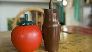 Red Sauce or Brown Sauce? The country is divided on tonight's What are you Eating? Red Sauce or Brown Sauce? The country is divided on tonight's What are you Eating?