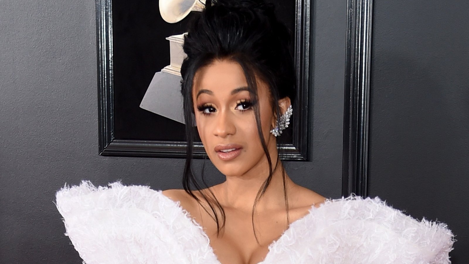 Cardi B Cancels Longitude Performance