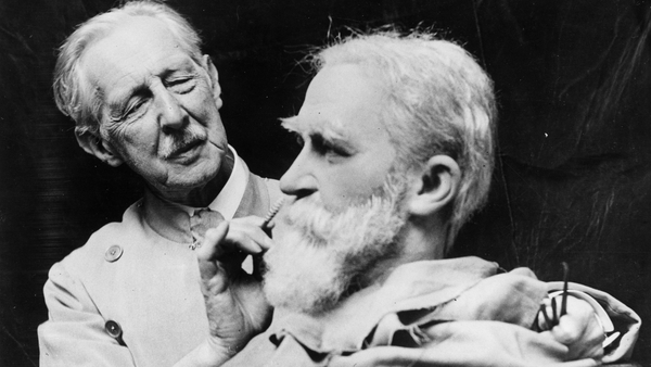 John Tussaud working on a model of George Bernard Shaw in 1930. Photo: General Photographic Agency/Getty Images