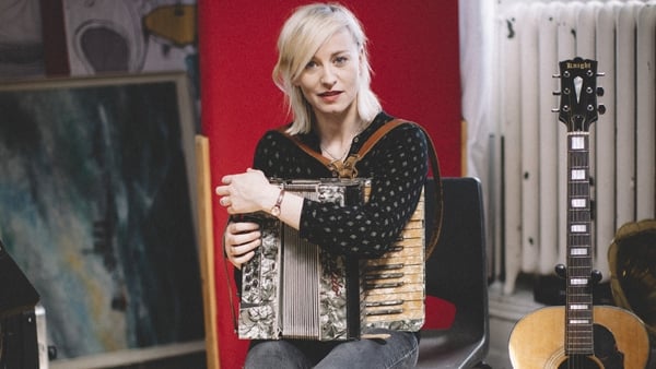 Exclusive: Watch Cathy Davey perform brand new track Uninsurable