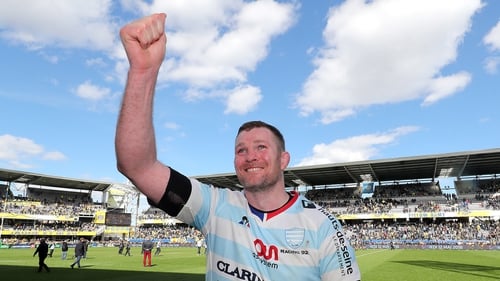 Donnacha Ryan salutes the crowd after Racing's victory over Clermont in the Champions Cup quarter-final
