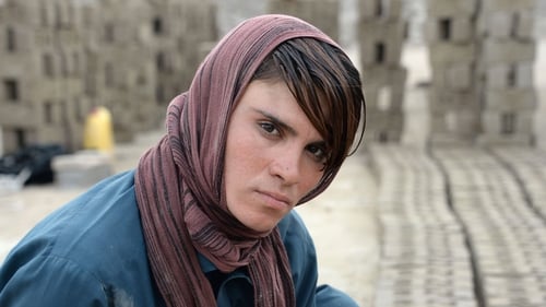 Bacha poshi: Afghan girls living as 'sons'