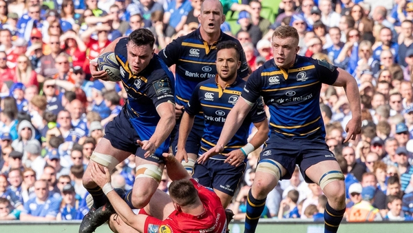 Devin Toner looks on as James Ryan makes another trademark run