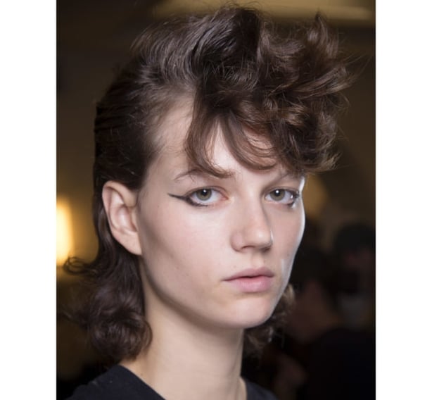 model backstage at John Galliano SS18 (MAC/PA)