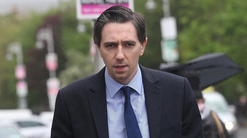El ministro de Salud, Simon Harris, calificó la aprobación de la legislación como una "nueva era para las mujeres irlandesas"