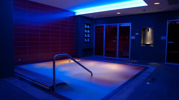 Merchant Spa Hydrotherapy Pool