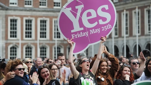Yes supporters gather at Dublin Castle