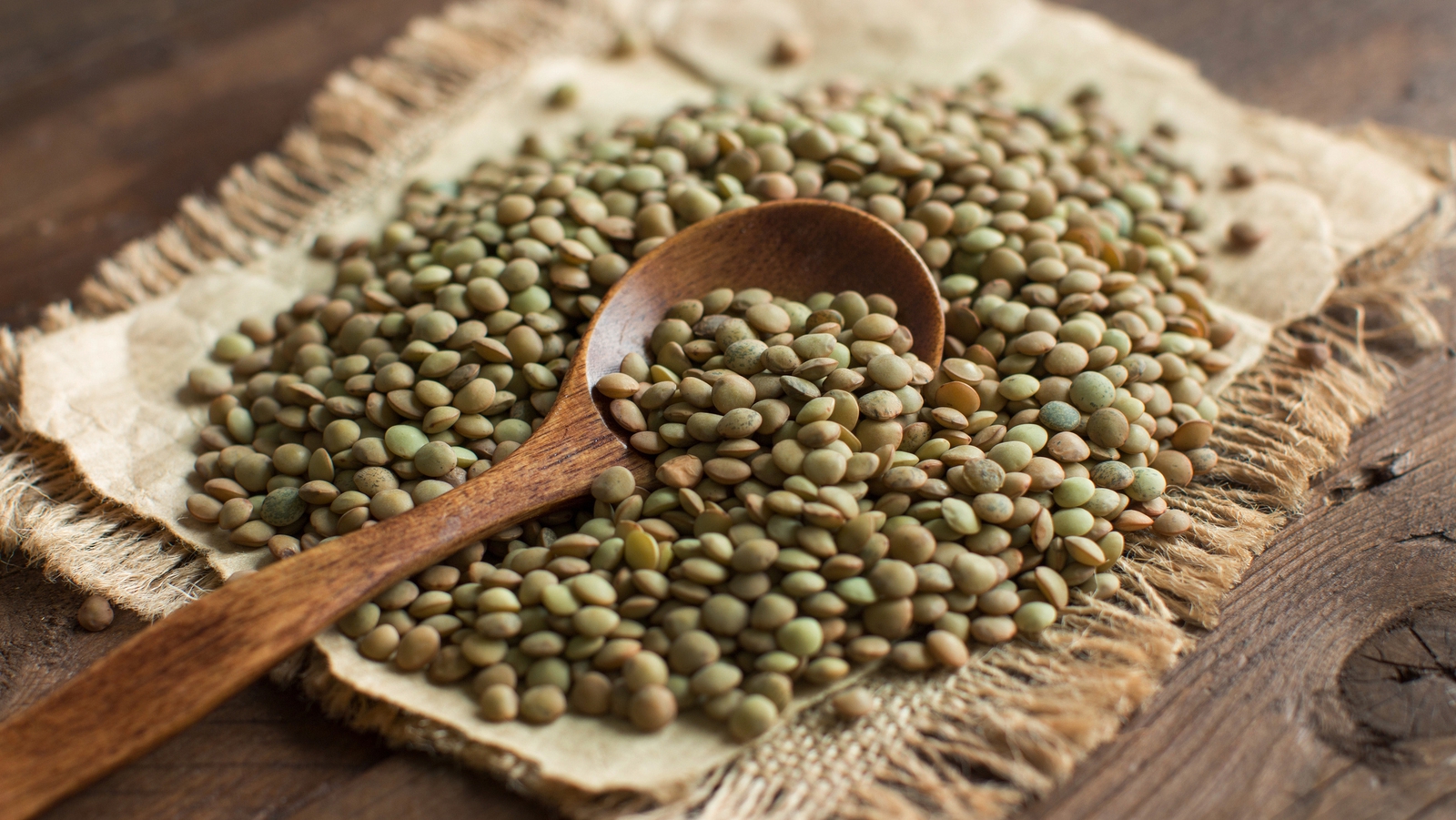 Puy lentil salad with soy beans, sugar snap peas & broccoli recipe