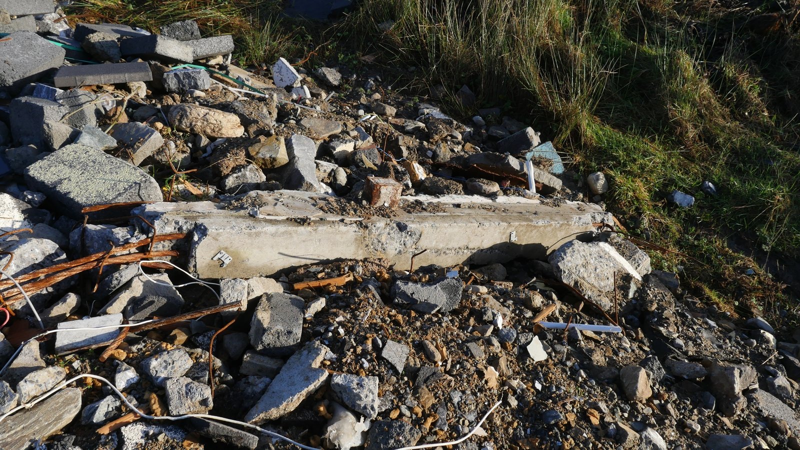 Image - Demolition waste from Clifden Community School left at an unpermitted site.