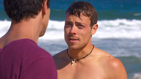 Dean pleads with Justin to talk to Willow on Home and Away