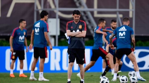 Fernando Hierro takes charge of his first training session yesterday