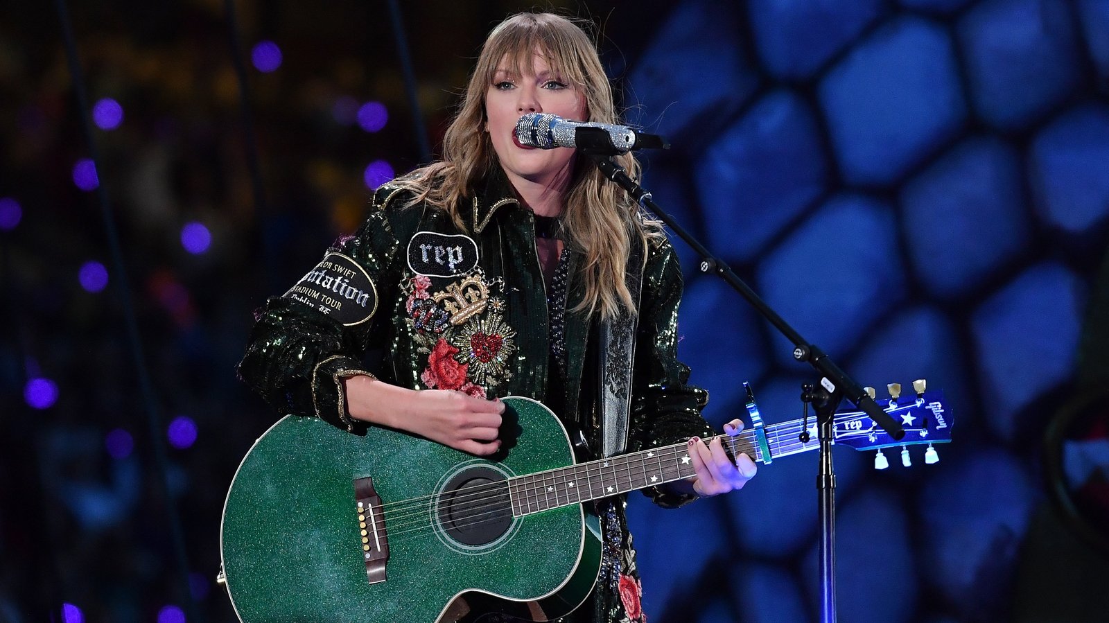 Taylor Swift brings pop perfection to Croke Park