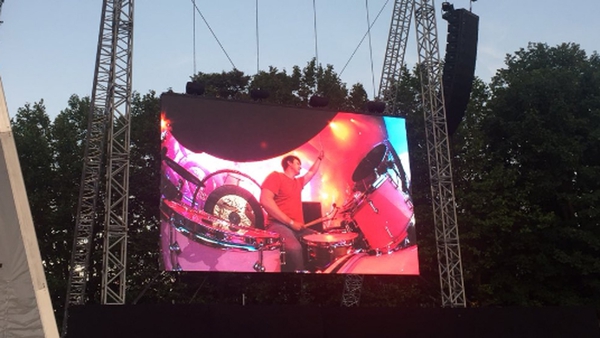 Danny Ross on stage with The Killers. Pic: Twitter.com/OFlynnMark