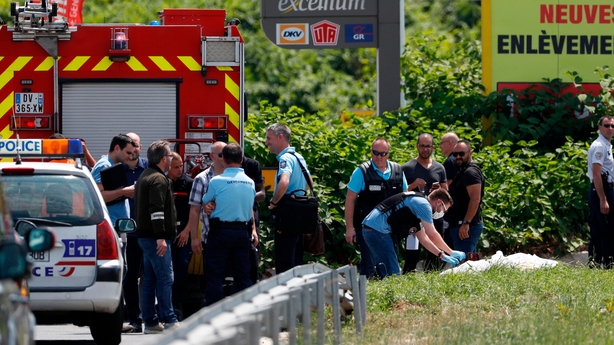 Paris prisoner escapes