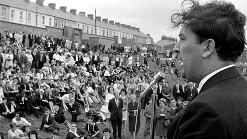John Hume addresses a meeting in Derry following violence at the Apprentice Boy Parade, August 1969. Photo: Mirrorpix via Getty Images
