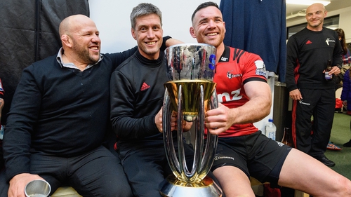 (L-R): Jason Ryan, Ronan O'Gara and Ryan Crotty pose with the trophy