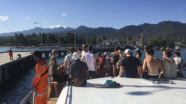 People being evacuated from the Gili Islands