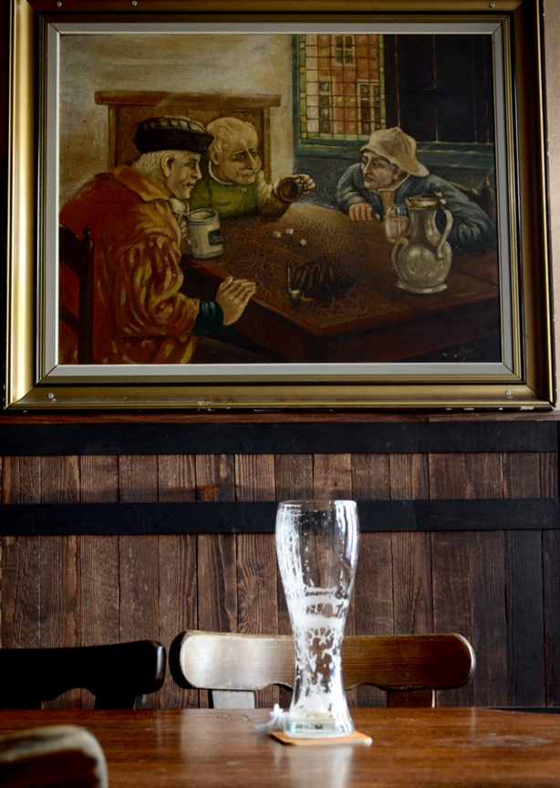 delirium beer bar