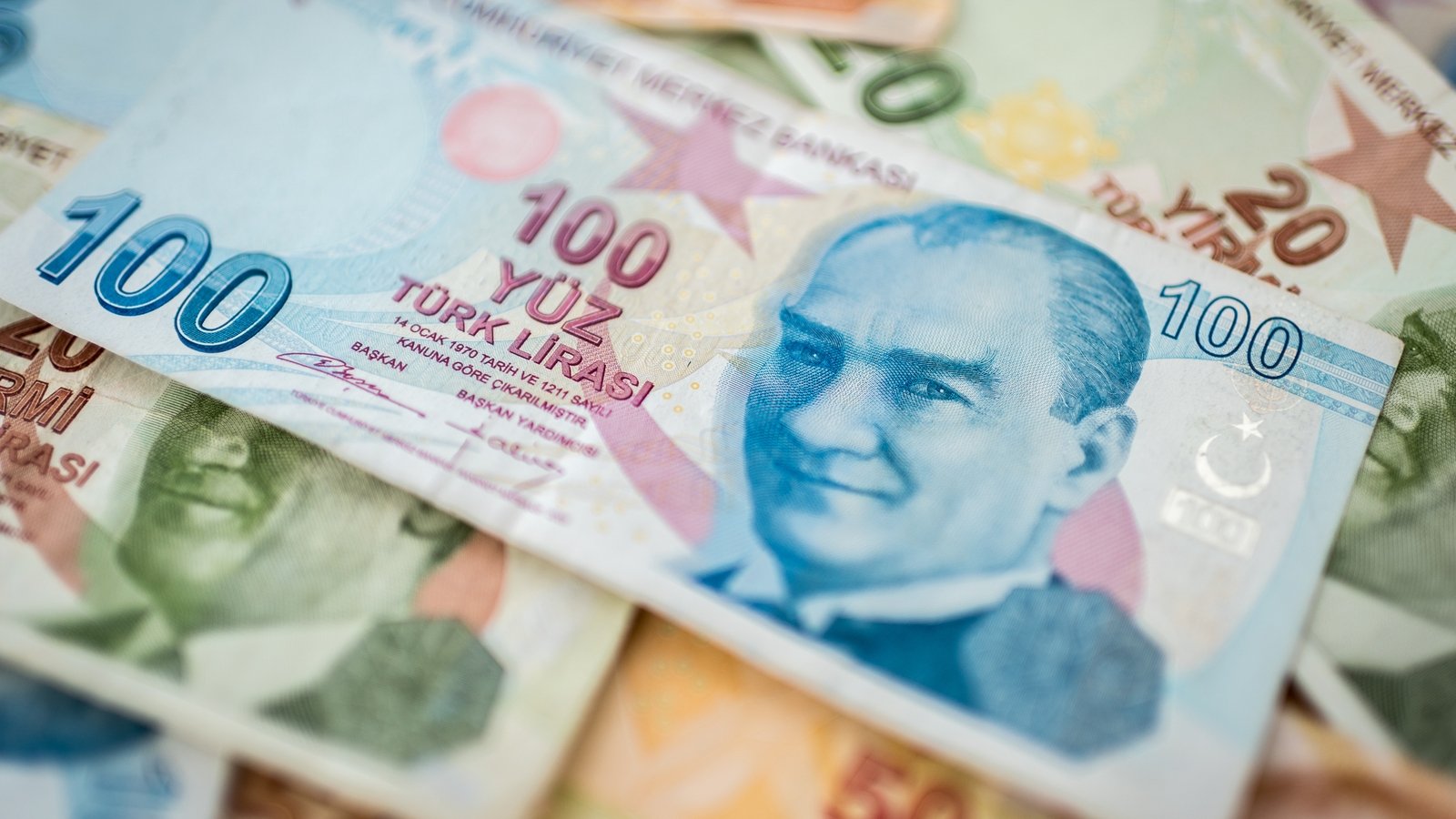 Turkey stuns market with 500-point rate hike to 50%