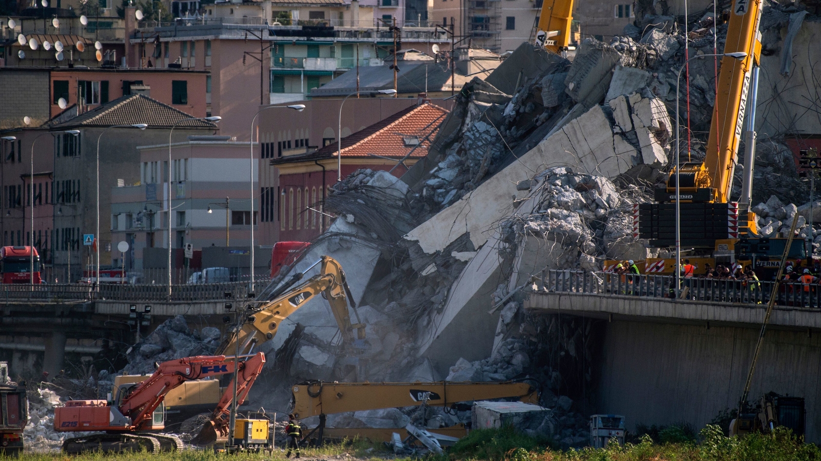 Genoa search operation ends as death toll rises to 43