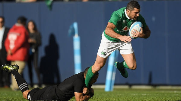Rob Kearney is action against New Zealand in Chicago in 2016