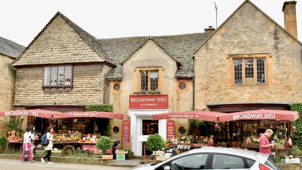 Broadway Deli exterior shop cafe gastrogays cotswolds
