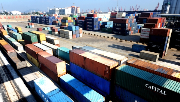 The US trade deficit with the world jumped 12.5% to $621 billion last year