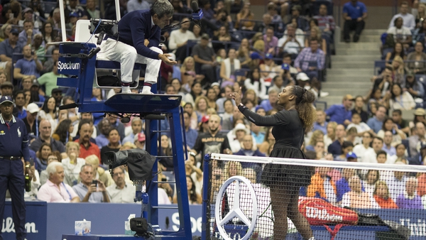 Williams gives umpire Carlos Ramos a piece of her mind